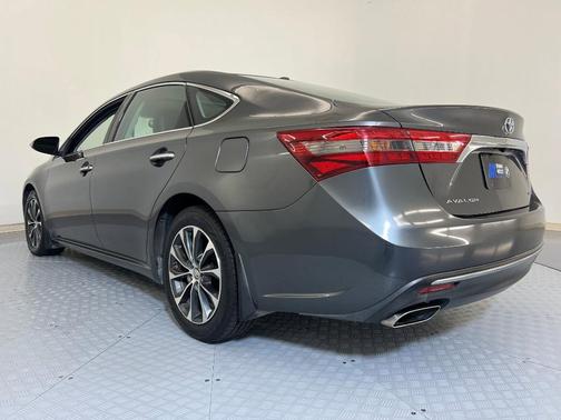 2016 Toyota Avalon XLE