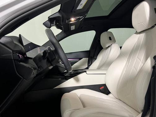 2025 BMW i5 eDrive40