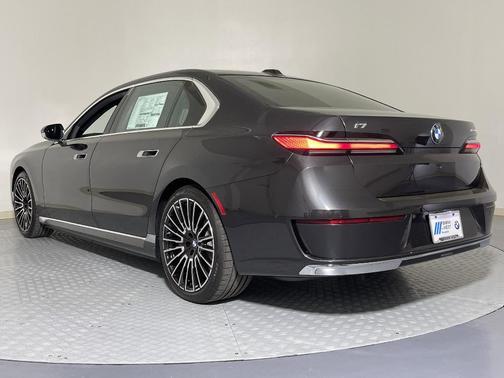 2025 BMW i7 eDrive50