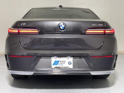 2025 BMW i7 eDrive50
