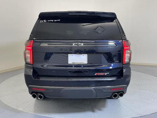 2022 Chevrolet Suburban RST