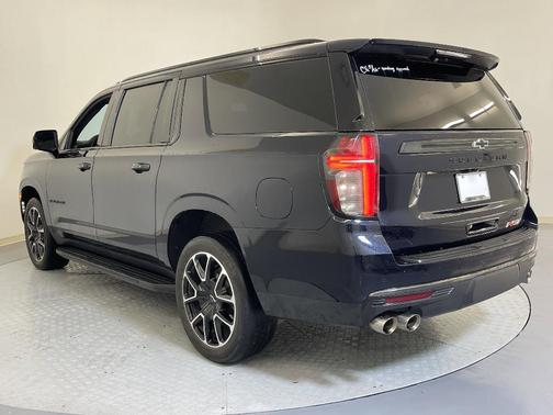 2022 Chevrolet Suburban RST