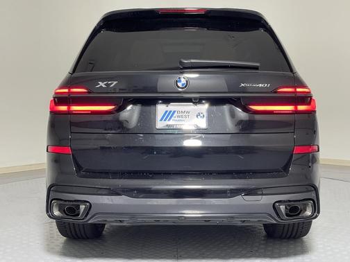 2026 BMW X7 xDrive40i