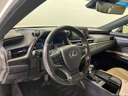2019 Lexus ES 350 