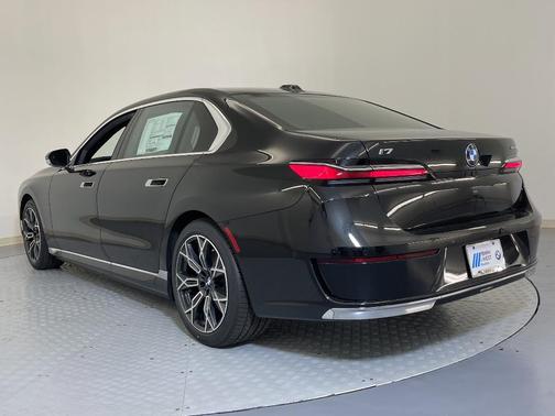 2025 BMW i7 xDrive60