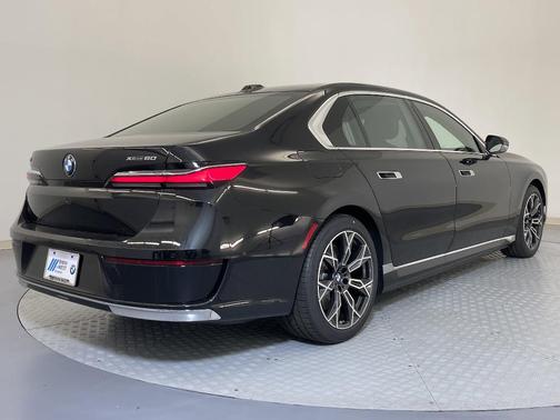 2025 BMW i7 xDrive60