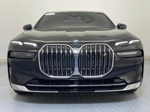 2025 BMW i7 xDrive60