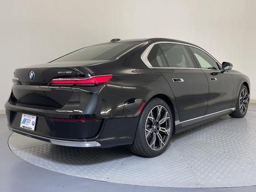 2025 BMW i7 xDrive60
