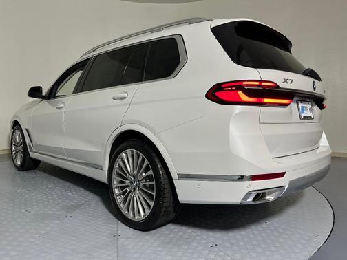 2026 BMW X7 xDrive40i