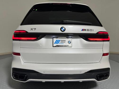 2026 BMW X7 M60i