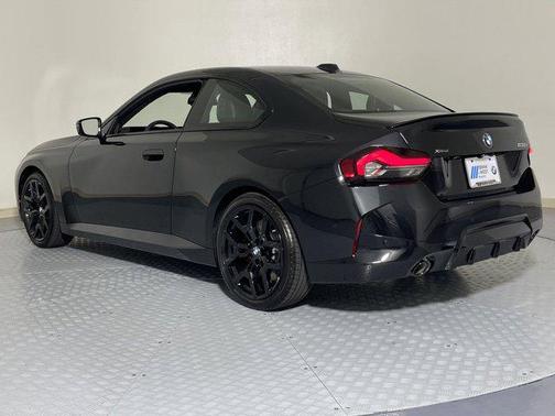 2025 BMW 230 i xDrive