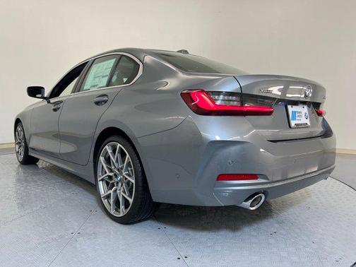 2025 BMW 330 i xDrive