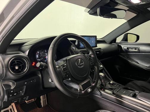 2023 Lexus IS 350 F SPORT Design