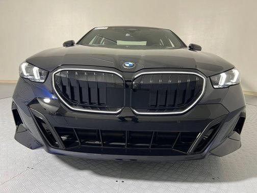 2026 BMW 530 i