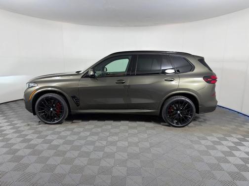 Manhattan Green Metallic 2026 BMW X5 xDrive40i