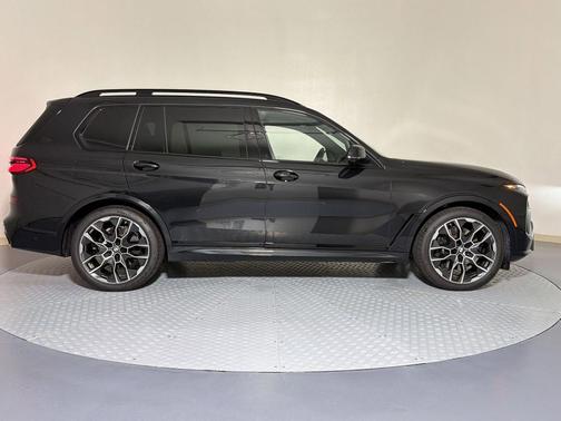 Black 2026 BMW X7 xDrive40i