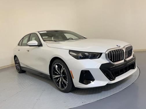 2026 BMW 530 i