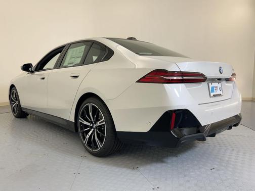 2026 BMW 530 i