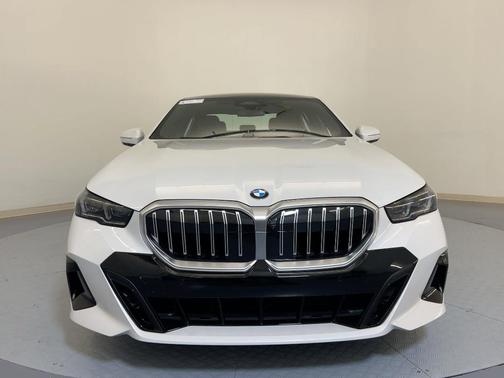 2026 BMW 530 i