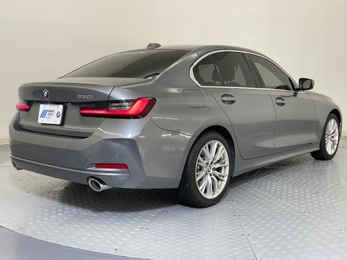 2024 BMW 330 i
