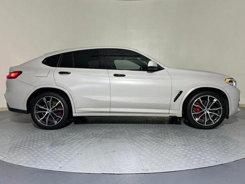 2021 BMW X4 xDrive30i