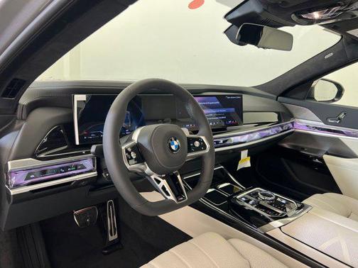 2026 BMW 740 i