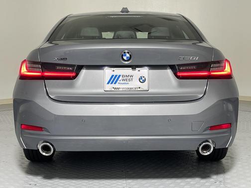 2025 BMW 330 i xDrive