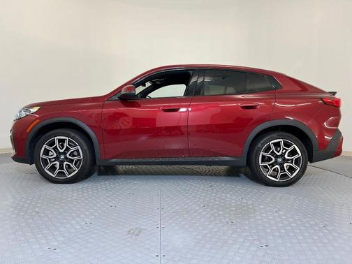 2025 BMW X2 xDrive28i