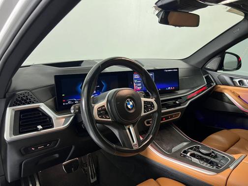 2024 BMW X5 M60i
