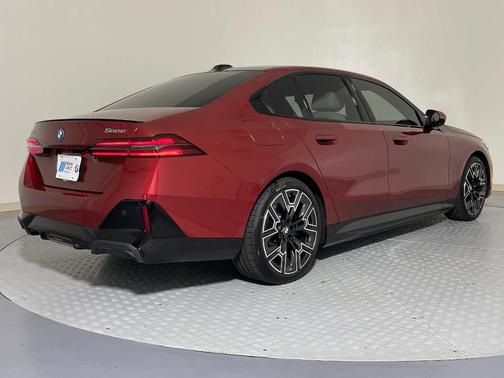 2026 BMW 550e xDrive