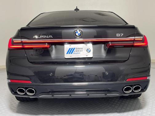 2022 BMW ALPINA B7 xDrive