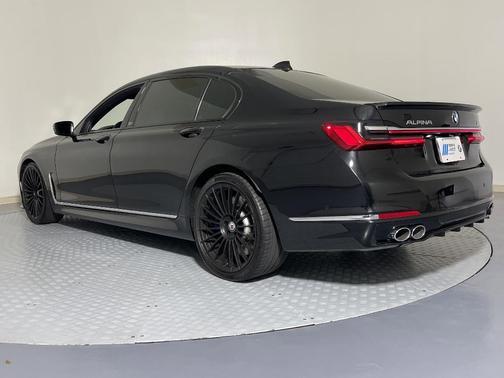 2022 BMW ALPINA B7 xDrive
