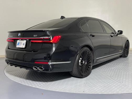 2022 BMW ALPINA B7 xDrive
