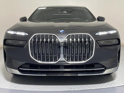 2025 BMW i7 eDrive50