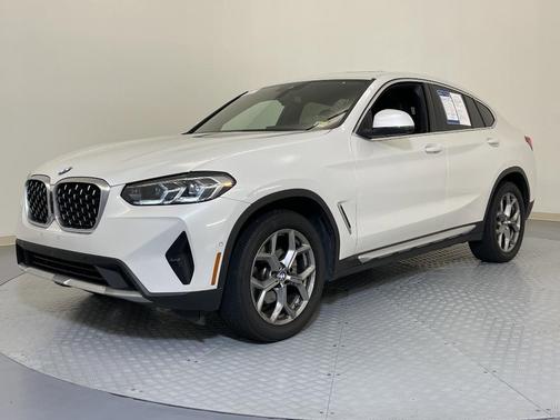 2024 BMW X4 xDrive30i