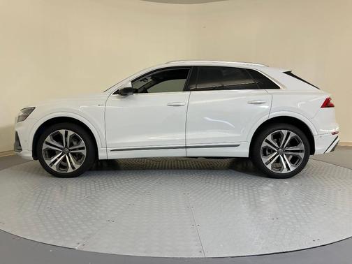 2021 Audi Q8 55 Prestige