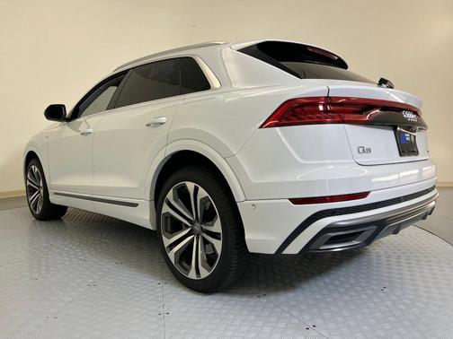 2021 Audi Q8 55 Prestige