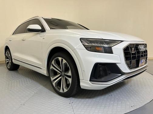 2021 Audi Q8 55 Prestige