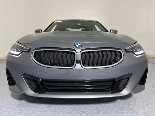 2026 BMW 230 i xDrive