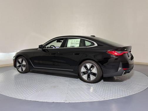 Jet Black 2026 BMW i4 Gran Coupe eDrive40