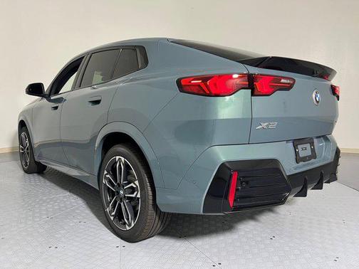 2025 BMW X2 xDrive28i