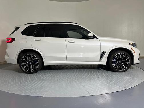 2022 BMW X5 M Base