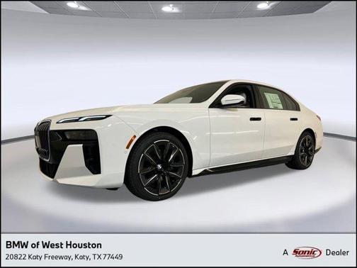 Alpine White 2026 BMW i7 EDrive50