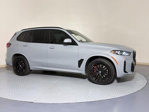 Gray Metallic 2025 BMW X5 sDrive40i