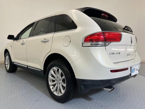 2012 Lincoln MKX Base