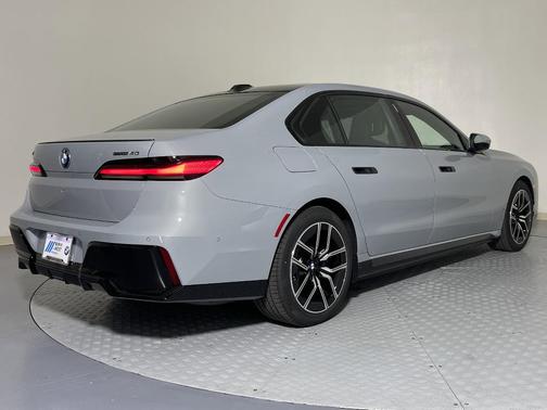 2025 BMW i7 eDrive50