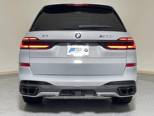2026 BMW X7 M60i