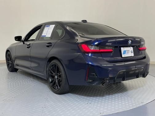 2023 BMW 330 i xDrive