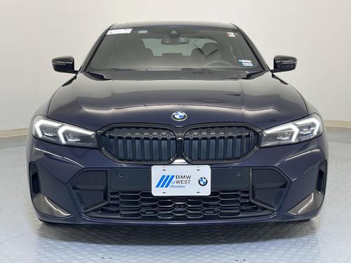 2023 BMW 330 i xDrive