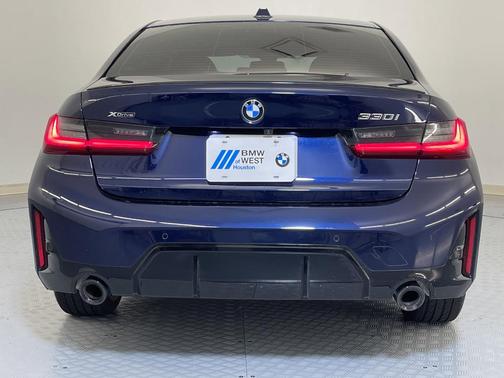 2023 BMW 330 i xDrive